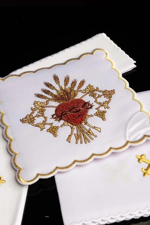 Bawełniany komplet bielizny kielichowej z Najświętszym Sercem Jezusa – korporał