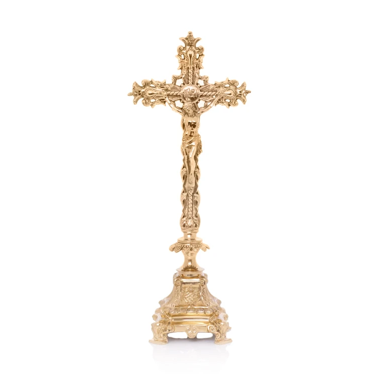 Ozdobny krzyż ołtarzowy mosiężny 40 cm – widok główny