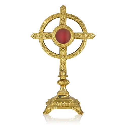 Relikwiarz mosiężny w formie krzyża z okręgiem - front