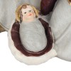 Figurka Świętej Rodziny Favola 20 cm - Józef z latarenką - zbliżenie Dzieciątka