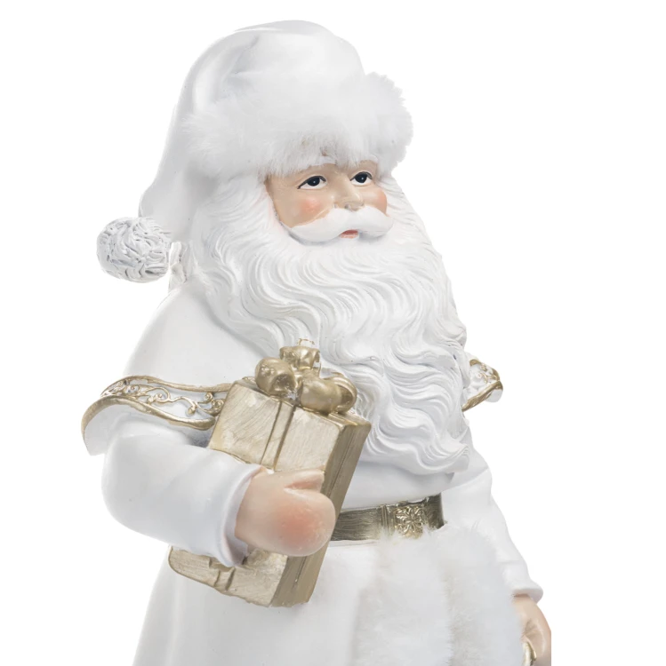 Mikołaj z prezentem Favola 30 cm - biała figurka - zbliżenie twarzy i prezentu