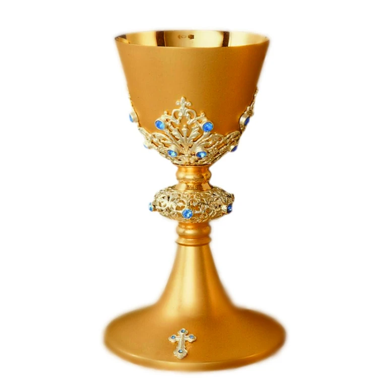 Kielich mszalny z niebieskimi kamieniami