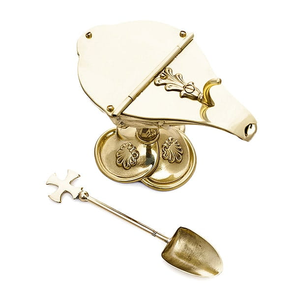 Ozdobna łódka mosiężna z łyżeczką