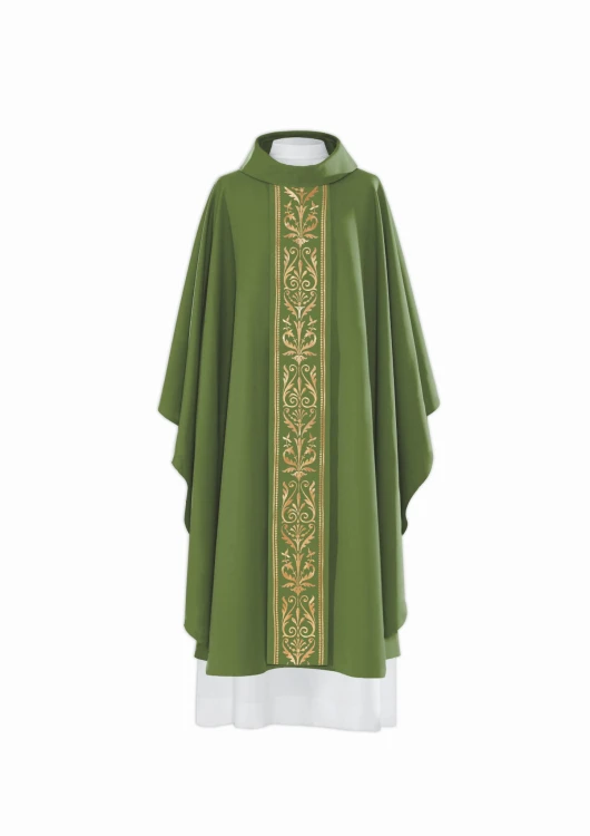 Ornat ze złotym haftem