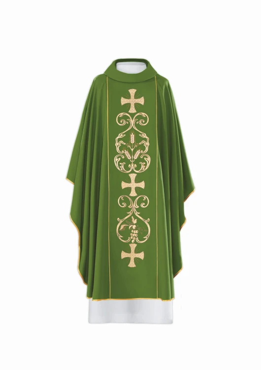 Żakardowy ornat haftowany