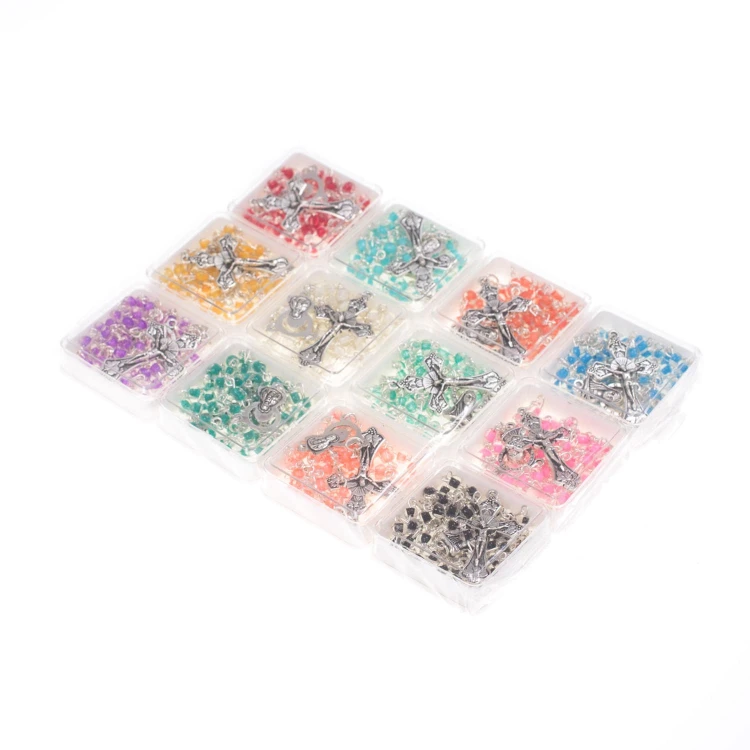 Mini różaniec szklany w plastikowym pudełku