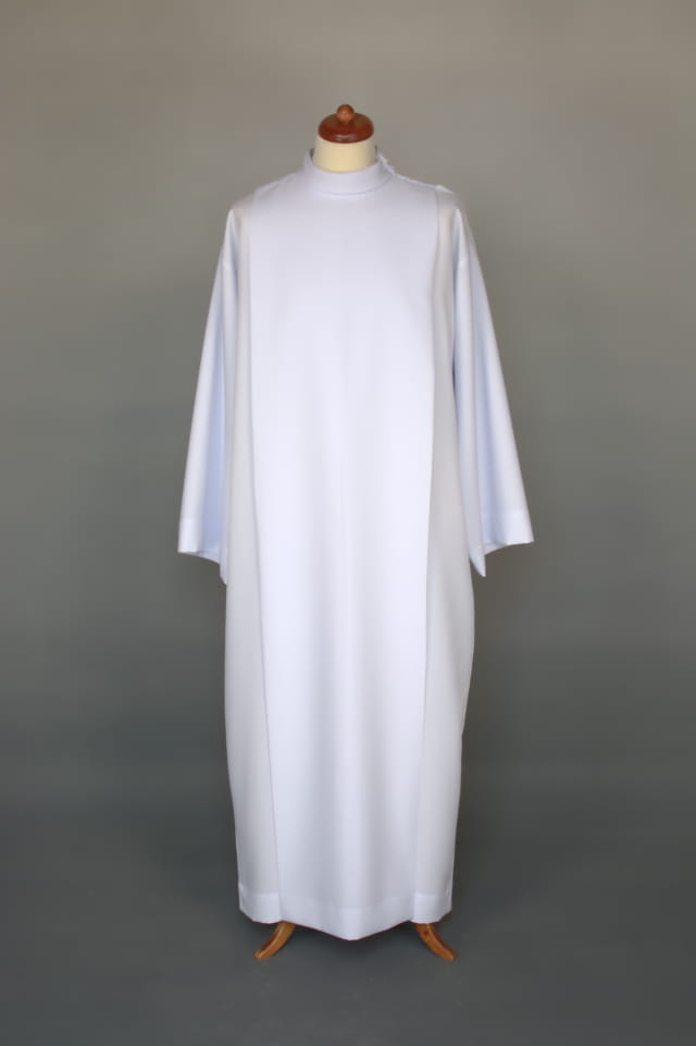 Alba kapłańska z gabardyny.