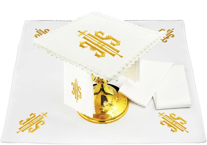 Lniany komplet bielizny kielichowej z haftowanym IHS