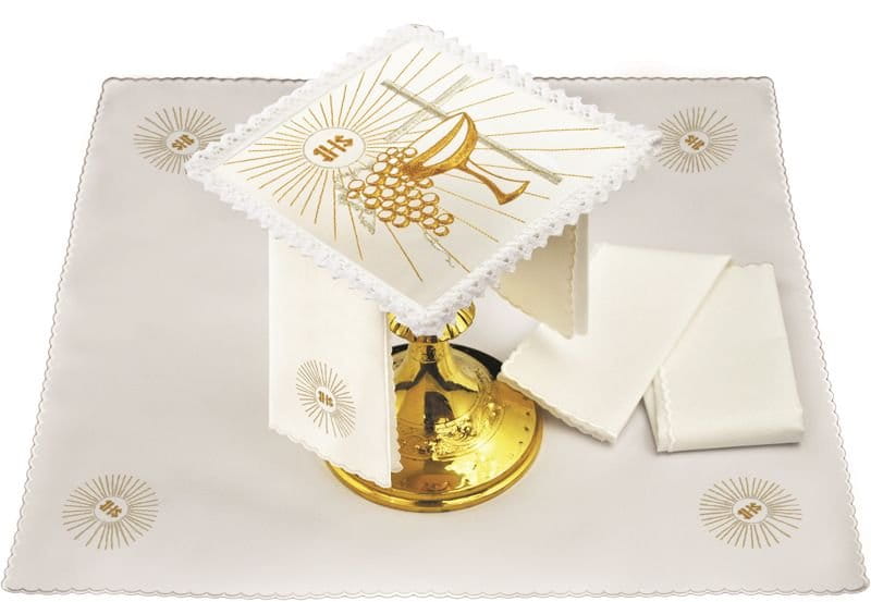 Linen chalice set - Host, Chalice and Cross.