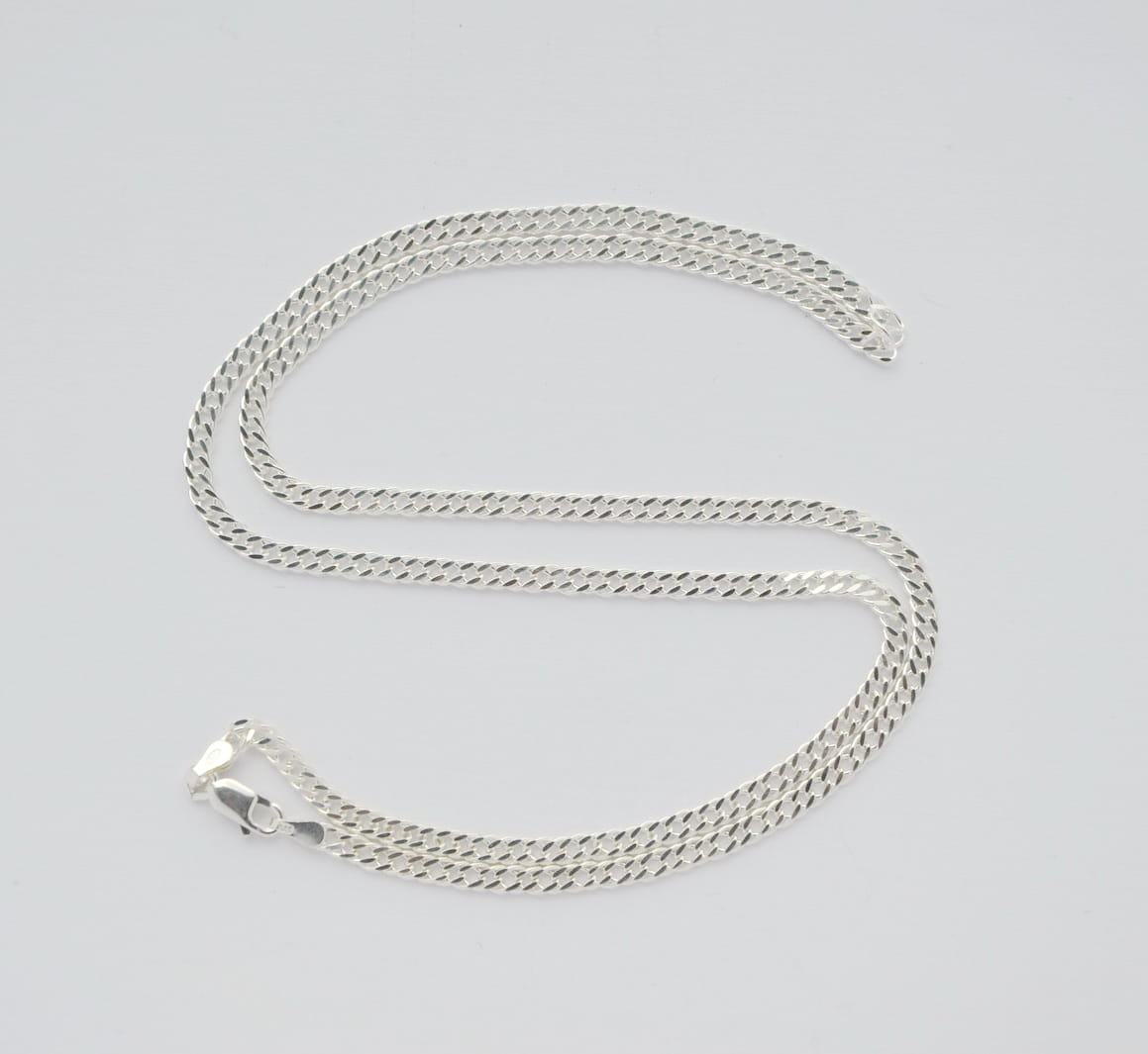 Srebrny łańcuszek pancerka