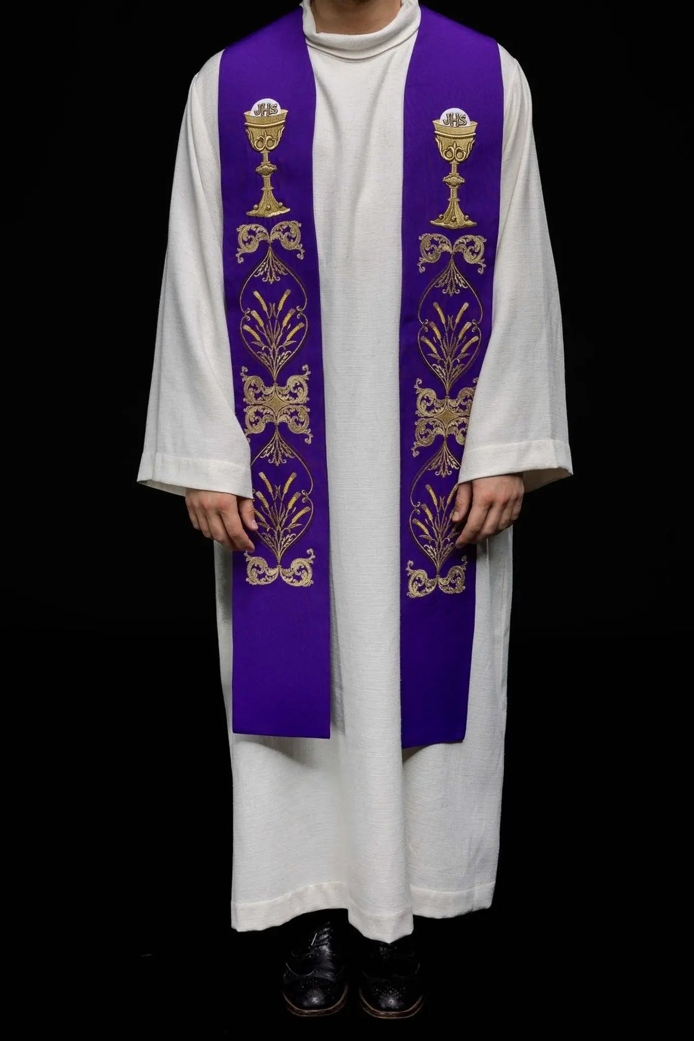 Stuła liturgiczna fioletowa z haftem IHS