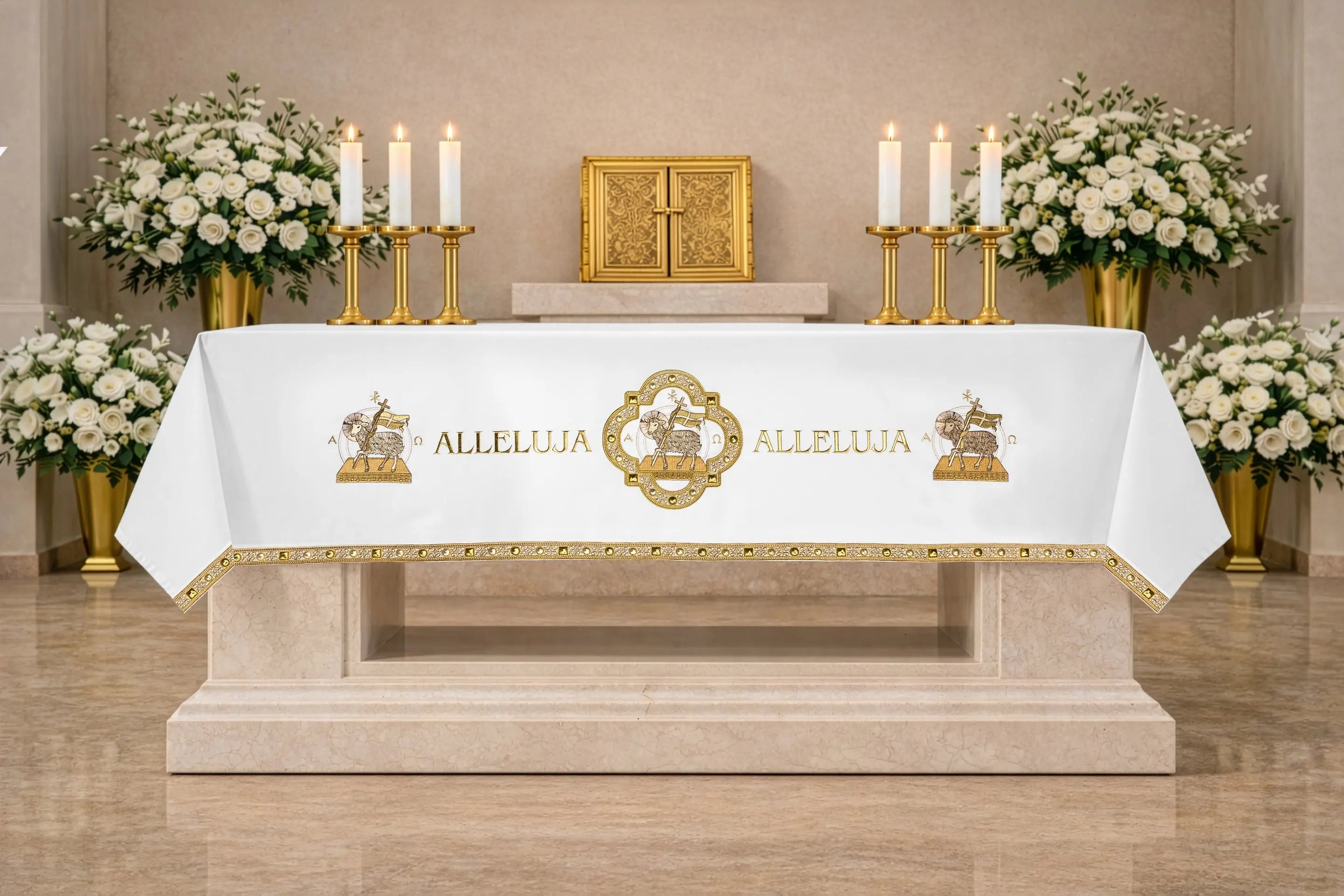 Biały obrus ołtarzowy z Barankiem Paschalnym i napisem Alleluja 150 × 300 cm – widok na ołtarzu
