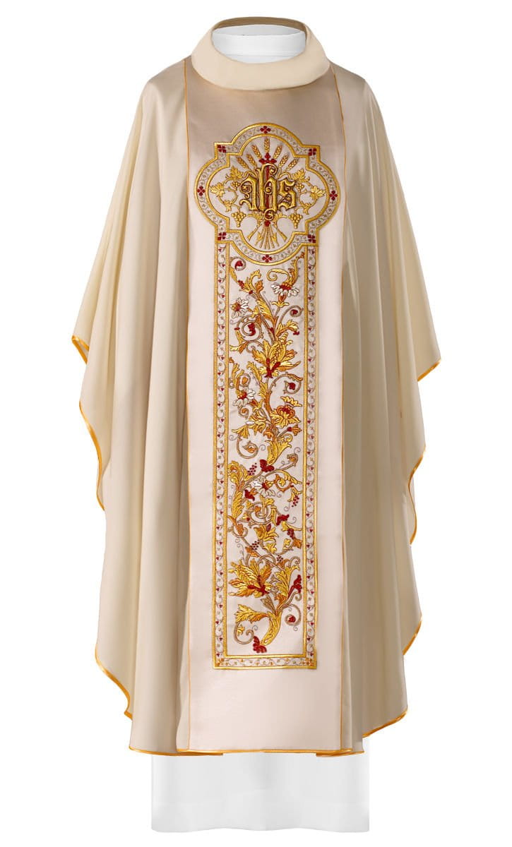 Ornat bogato haftowany z symbolem IHS.jpg